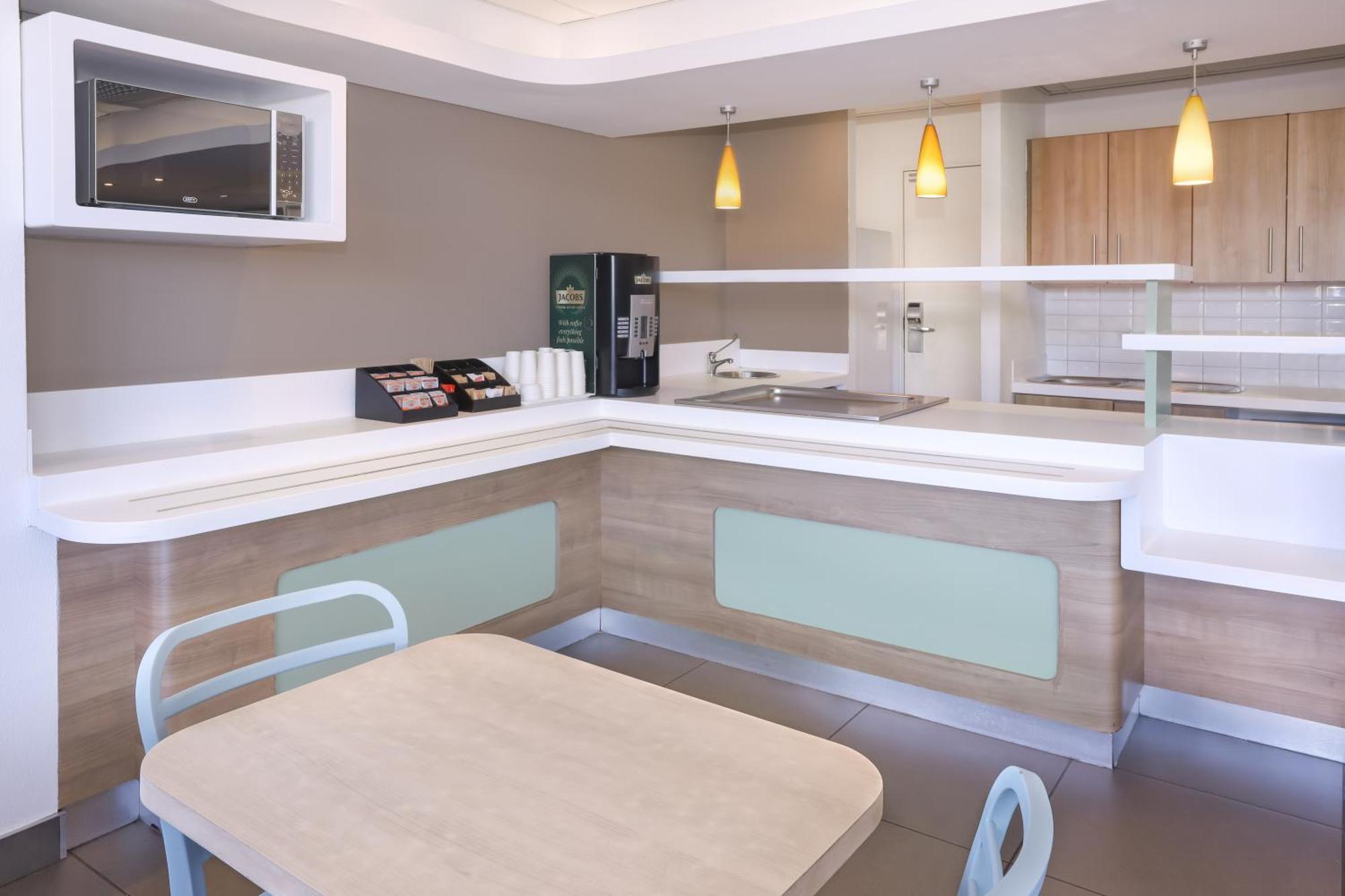 Sun1 Milnerton Hotel เคปทาวน์ ภายนอก รูปภาพ